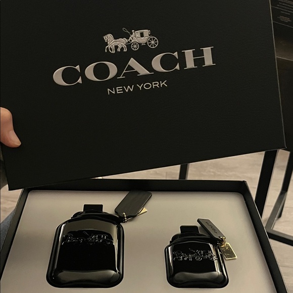 Coach For Men Black and Red Gift Box - Picture 2 of 4